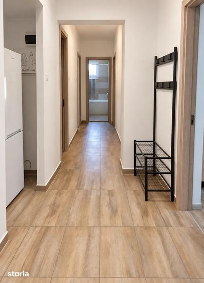 Apartament cu 3 camere decomandat, mobilat în Pantelimon