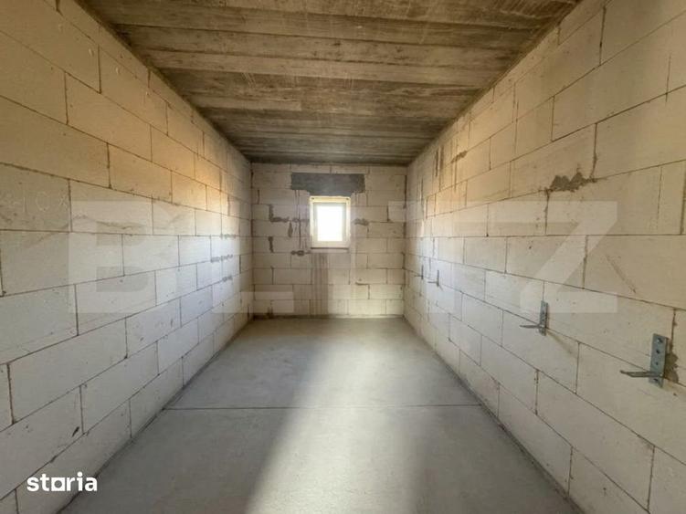 Casă cu 4 camere cu Teren 2500 Mp în Doba