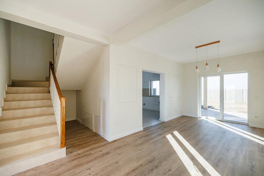 Casă individuală cu 5 camere cu Teren 313 Mp în Săcălaz