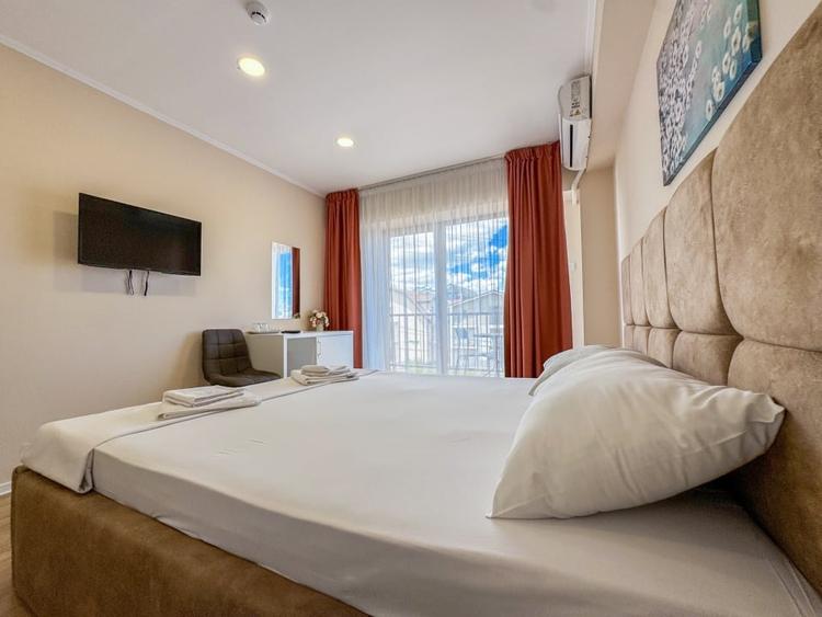 Hotel/Pensiune, de 756 mp, în Costinești