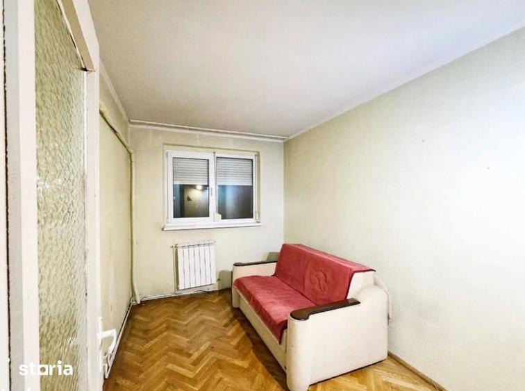 3 camere, Centru, 923 EUR/mp, etaj 4 - 5