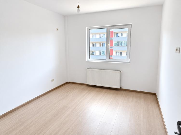 Apartament cu 2 camere semidecomandat în Sud