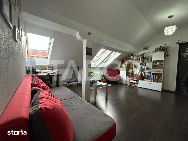 Apartament de vanzare cu 2 camere in bloc cu curte zona Turnisor - 3