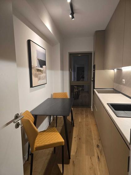 Apartament cu 2 camere nedecomandat în Sisești