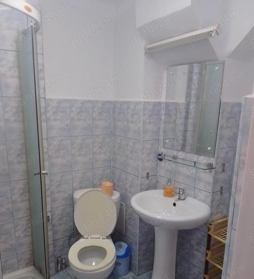 Garsonieră decomandată, mobilată în Iris