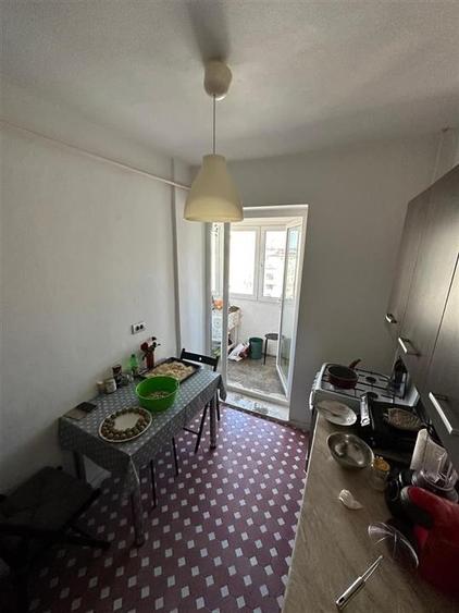 Apartament cu 4 camere decomandat în Ultracentral