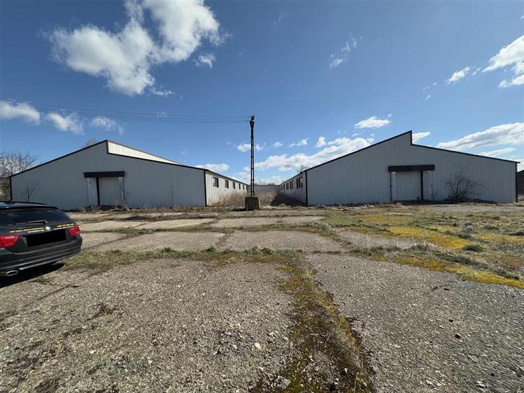 Spațiu industrial, de 8,164 mp, în Ciohorăni