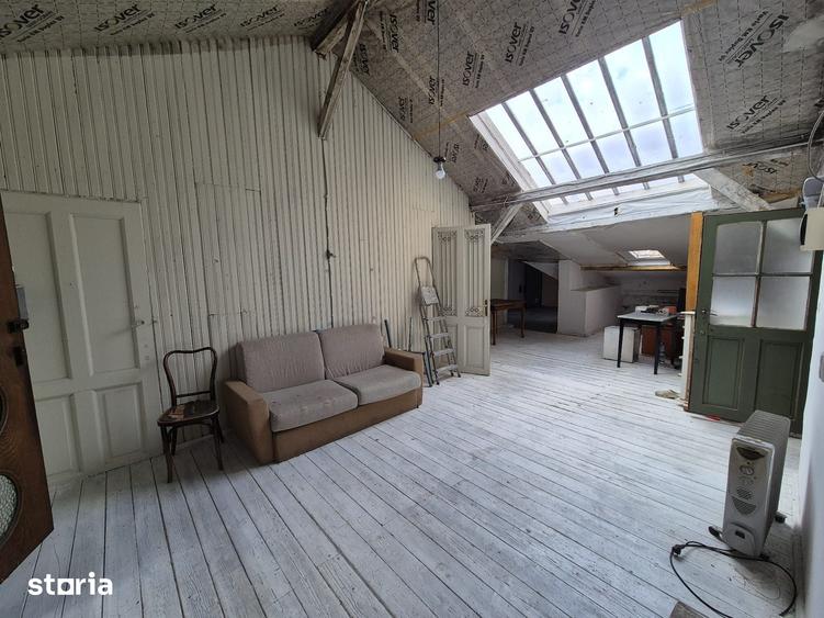Apartament cu 7 camere în Centrul Istoric