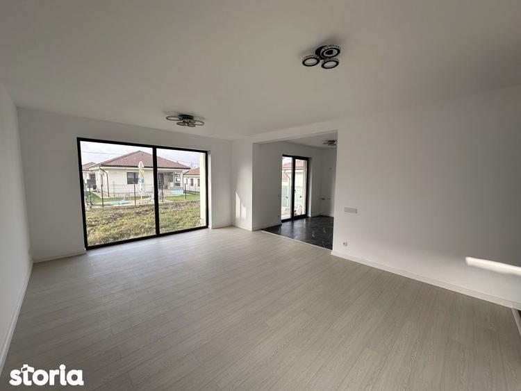 Casă cu 4 camere cu Teren 500 Mp în Orașul Vechi