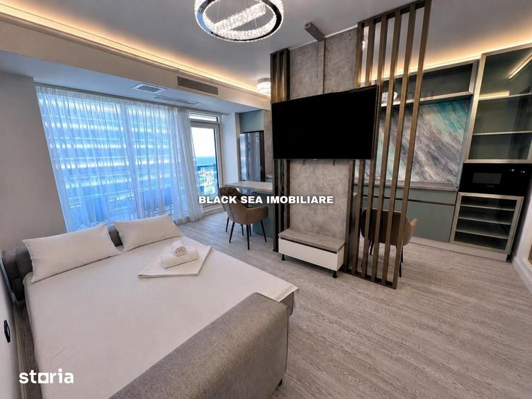 Apartament cu 3 camere semidecomandat în Nord