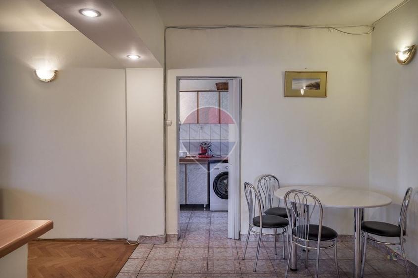 Apartament cu 3 camere semidecomandat, mobilat în Vatra Luminoasă