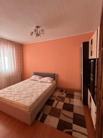 Apartament cu 2 camere semidecomandat în Simion Bărnuțiu