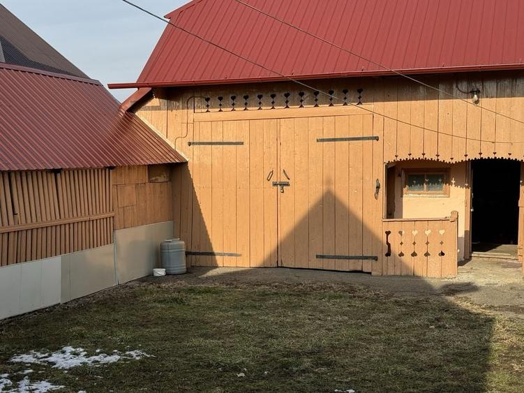 Casă cu 3 camere în Șinca
