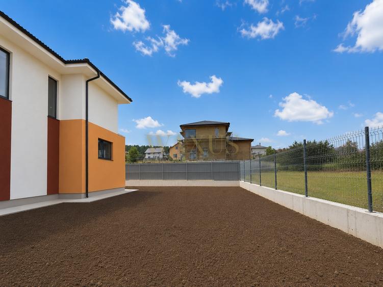 Casă individuală cu 4 camere cu Canalizare în Chinteni