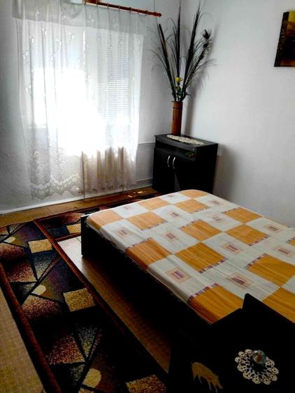 Apartament cu 3 camere decomandat în Rahova