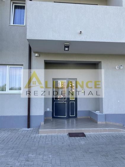 Apartament cu 3 camere decomandat în Berceni