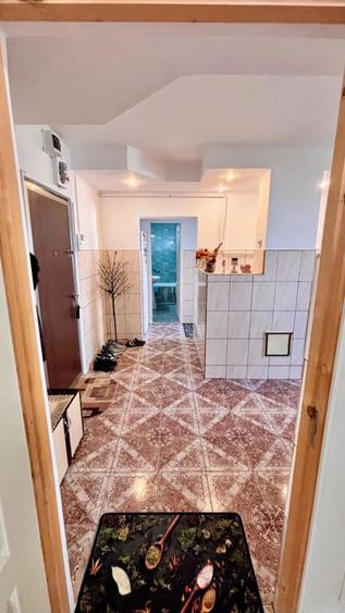 Apartament cu 2 camere decomandat, mobilat în Tudor
