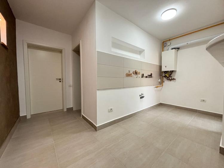 Apartament cu 3 camere nedecomandat în Șagului