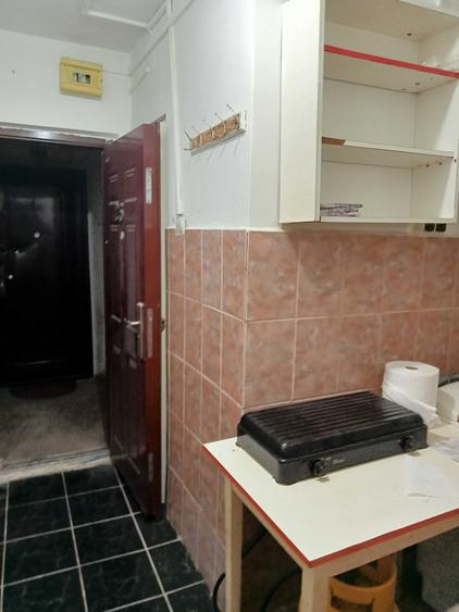 Garsonieră decomandată în Complex Studențesc