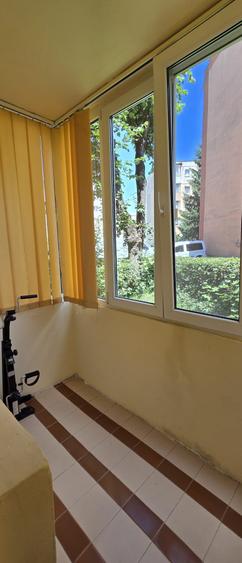 Apartament cu 2 camere semidecomandat în Centrul Civic