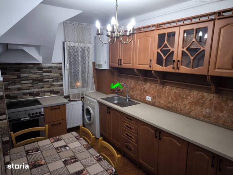 Apartament cu 3 camere semidecomandat în Vasile Aaron