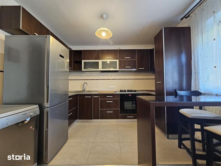 Casă cu 4 camere cu Teren 84 Mp în Vest