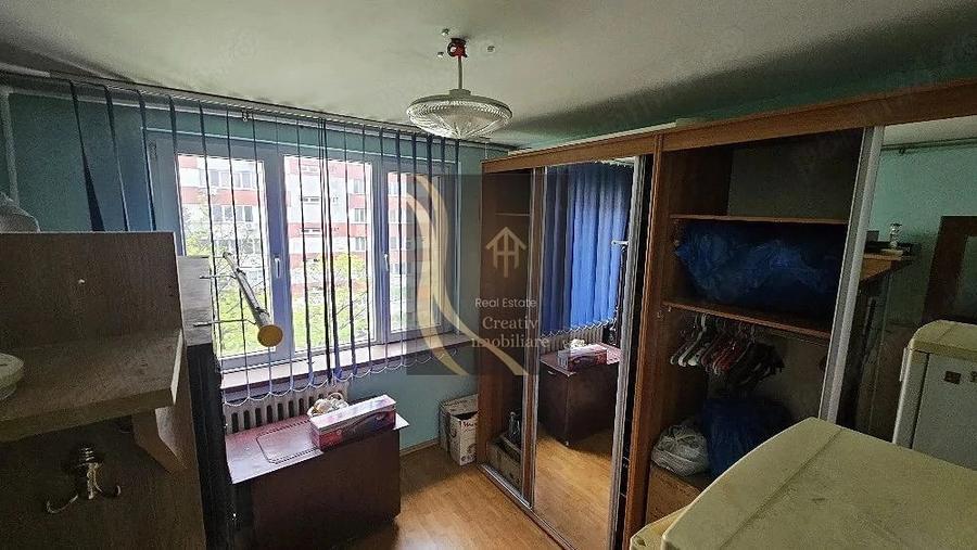 Apartament cu 3 camere decomandat în Antiaeriană