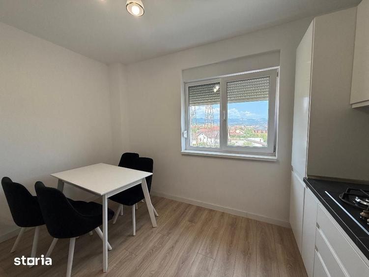 Apartament cu 3 camere în Cetate