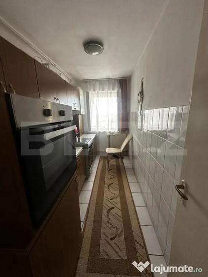 Apartament cu 2 camere decomandat în Micro 15