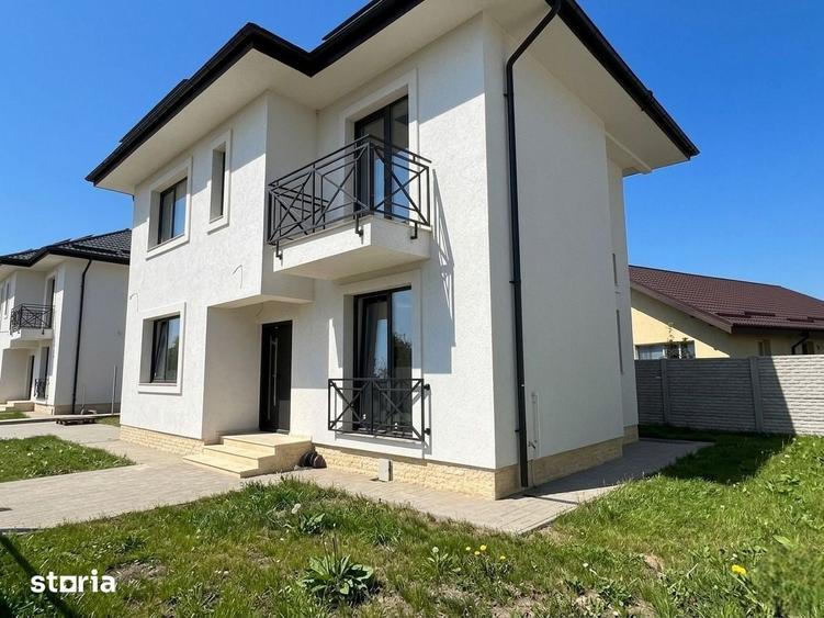 Casă cu 4 camere cu Teren 350 Mp în Tunari