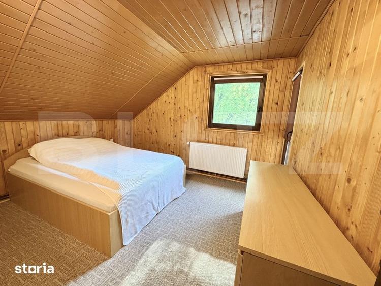 Casă cu 6 camere cu Teren 3000 Mp în Sălciua