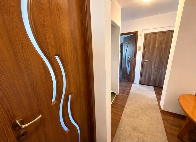 Apartament cu 2 camere decomandat, mobilat în Lipovei