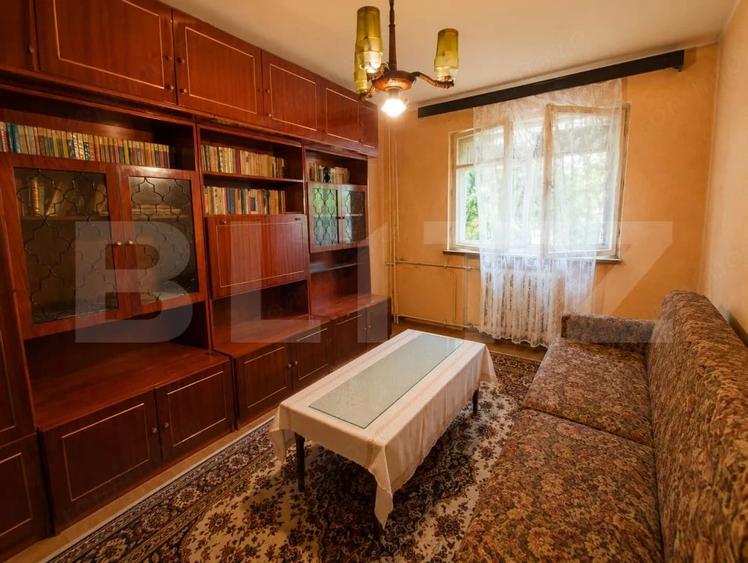 Apartament cu 3 camere decomandat în Progresul