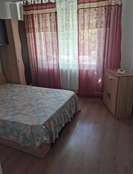 Apartament cu 2 camere decomandat în Mioveni