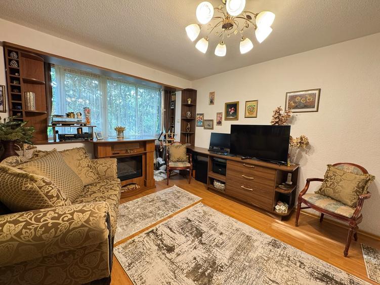 Apartament cu 2 camere decomandat în Drumul Taberei