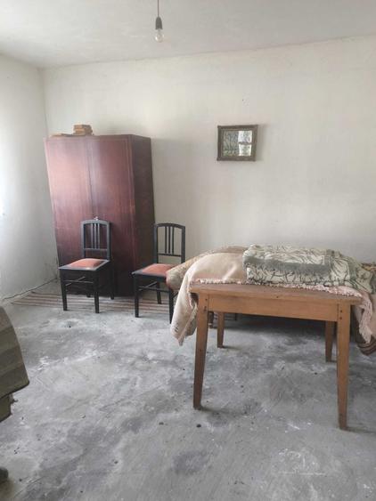 Casă cu 3 camere în Chiochiș