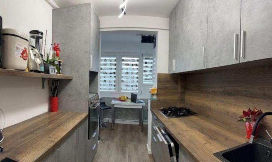 Apartament cu 3 camere decomandat, mobilat în 1 Decembrie 1918