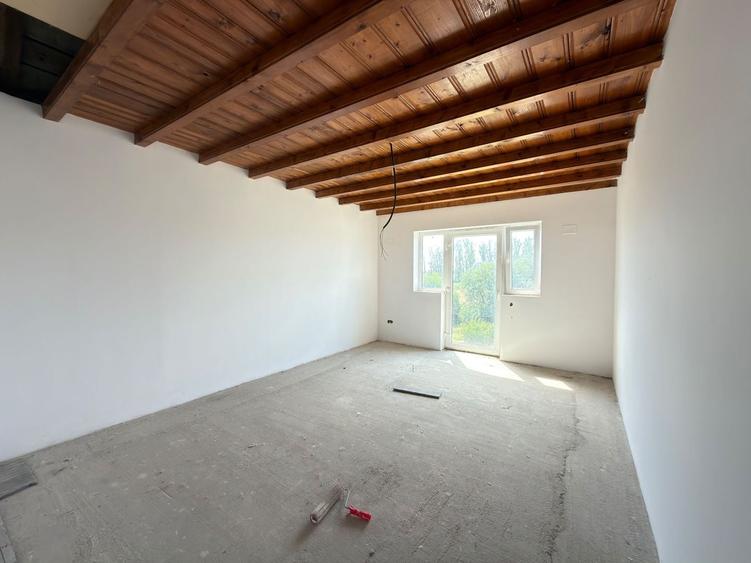 Casă individuală cu 5 camere cu Canalizare în Băleni-Sârbi