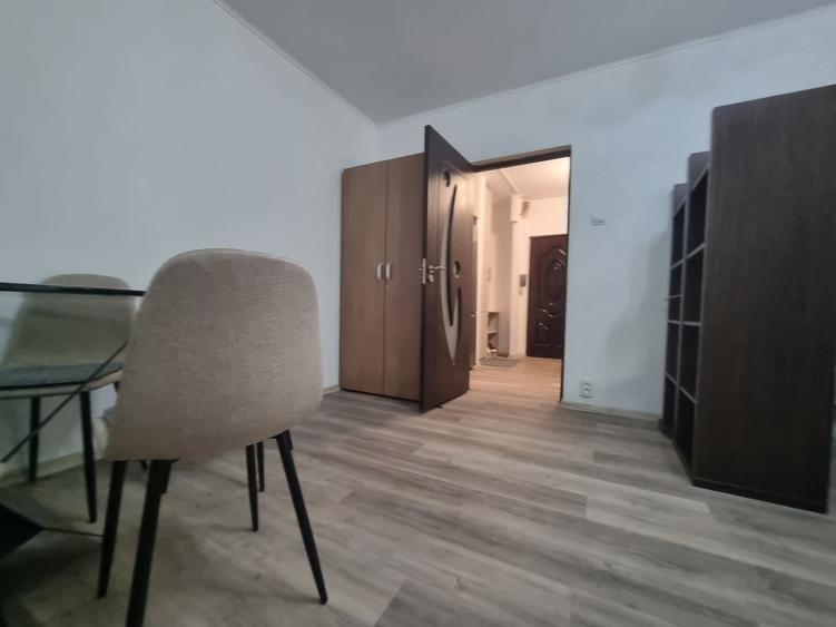 Garsonieră decomandată, mobilată în Pantelimon