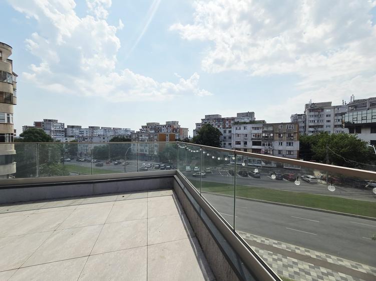 Apartament cu 2 camere decomandat în Mazepa 2