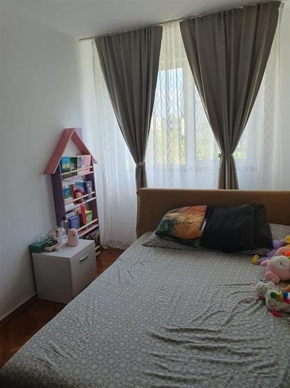 Apartament cu 3 camere decomandat, mobilat în Mircea cel Bătrân