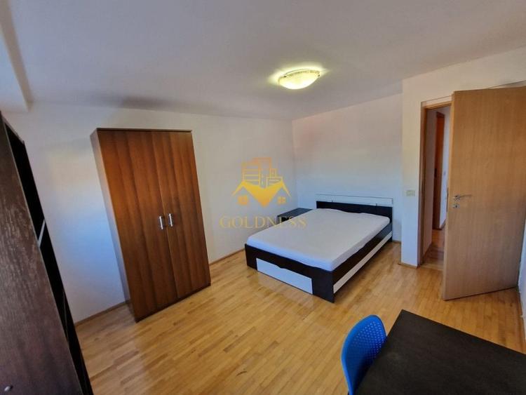 Apartament cu 3 camere semidecomandat, mobilat în Zorilor