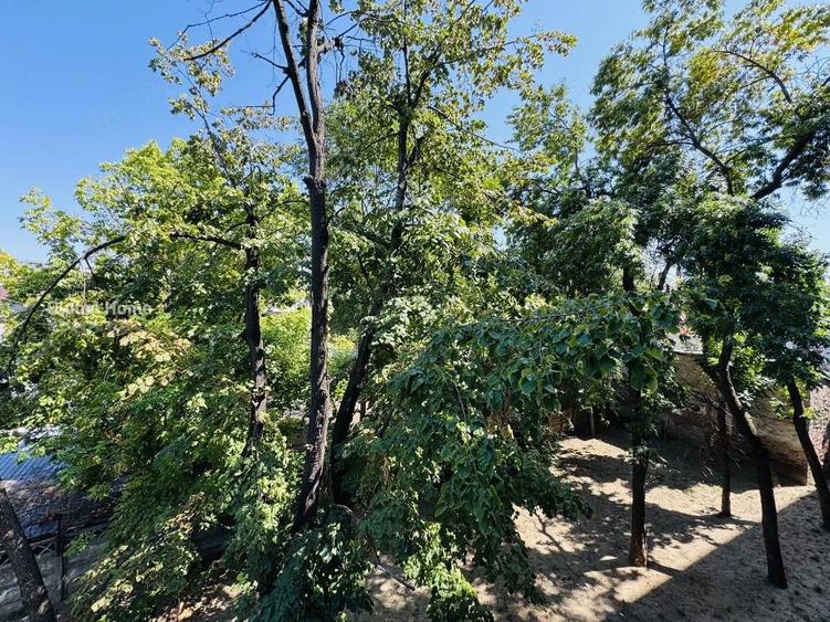 Apartament cu 3 camere decomandat în Tineretului