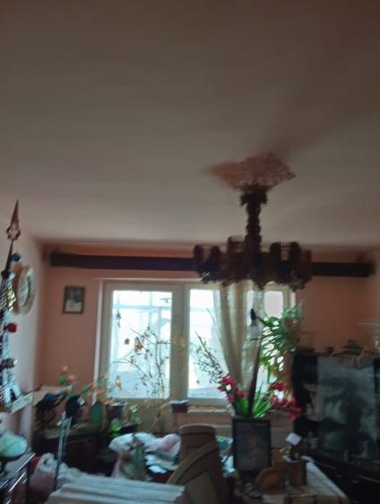 Apartament 3 camere, 60 mp, zona Bals - 1