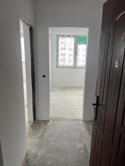 Apartament cu 2 camere în Mihai Bravu