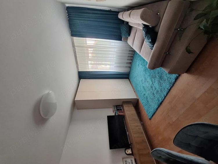 Apartament cu 3 camere decomandat în Rogerius