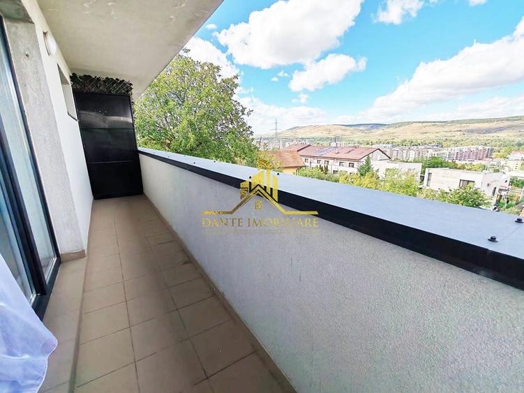 Apartament cu 2 camere semidecomandat, mobilat în Florești
