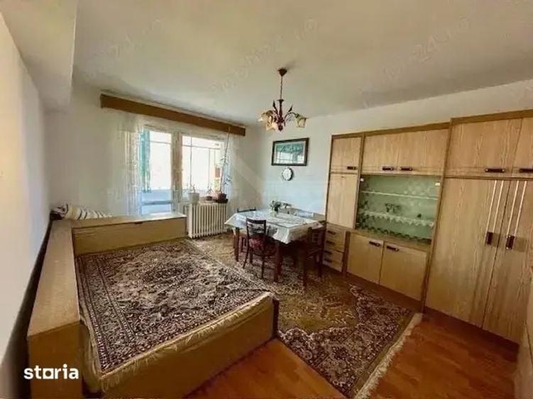 Apartament cu 3 camere în Unirii