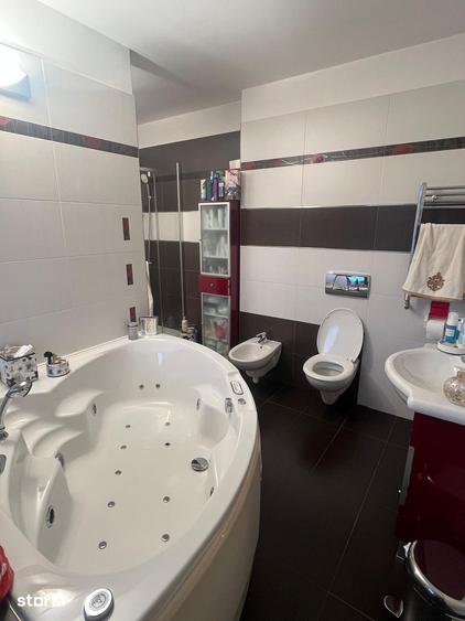 Casă cu 5 camere cu Teren 619 Mp în Mărășești
