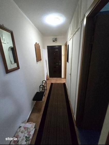 Garsonieră în Girocului